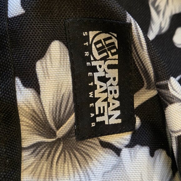 Urban Planet Canada Floral Backpack – Black/White - Picture 2 of 10